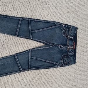 Skinny  leg jeans by La Concepts